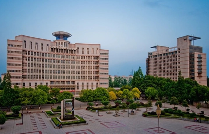 湖北工业大学